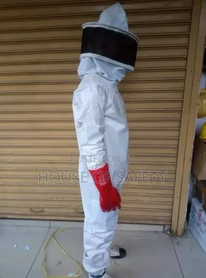 White Bee Suits With Gloves