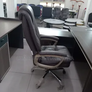 Classic Brown Executive Chair