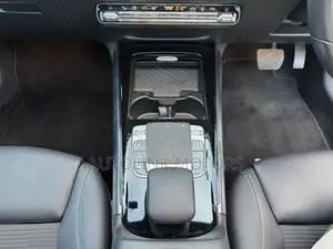 Mercedes-Benz B-Class B180 Petrol 2019 White