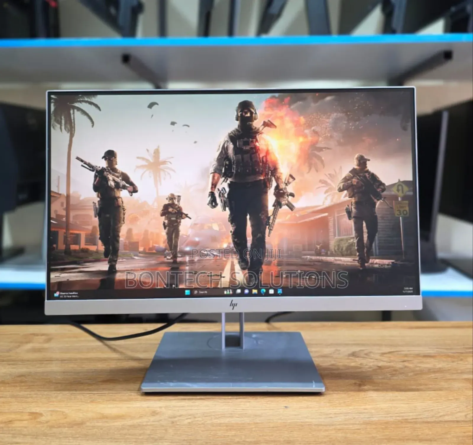Hp E223 
22 Inch Edge to Edge Monitor