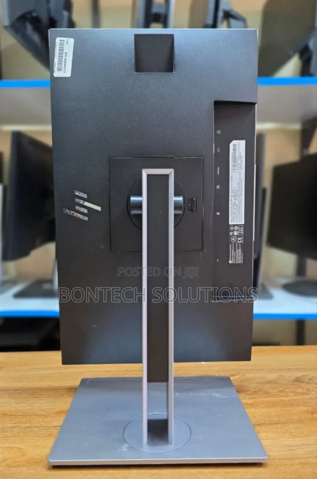 Hp E223 
22 Inch Edge to Edge Monitor