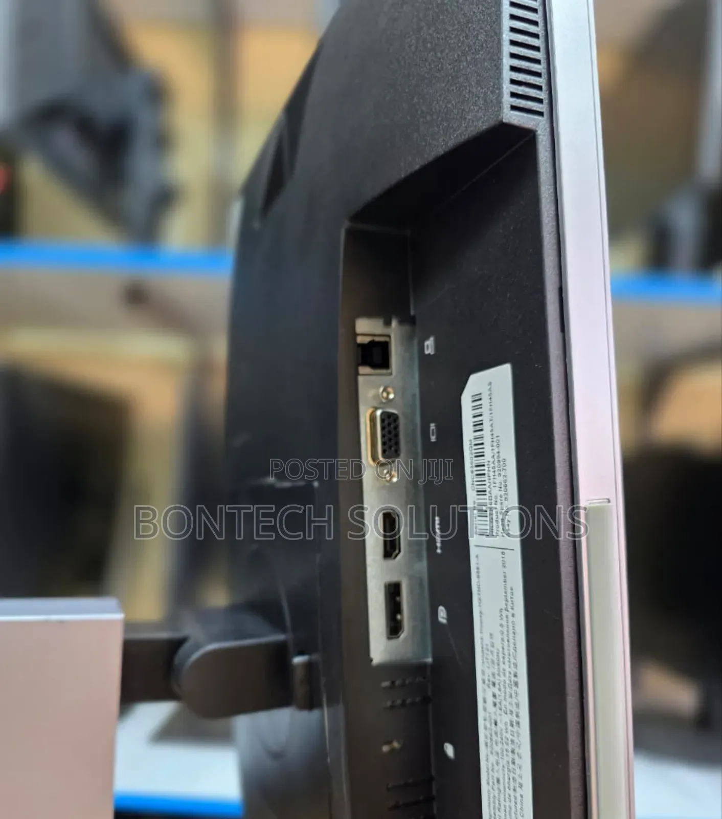 Hp E223 
22 Inch Edge to Edge Monitor