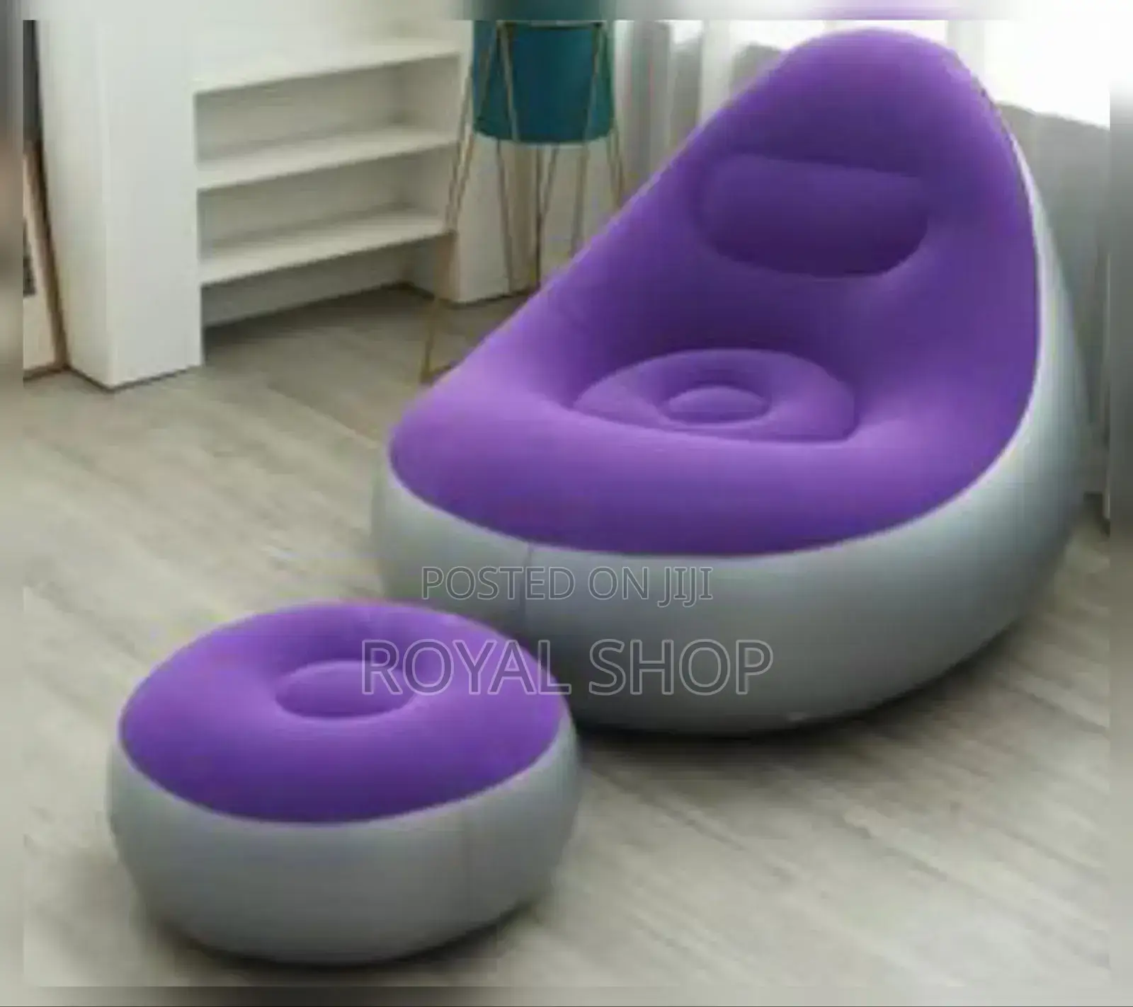 Inflatable Seat With Foot Rest and Manual Pump
