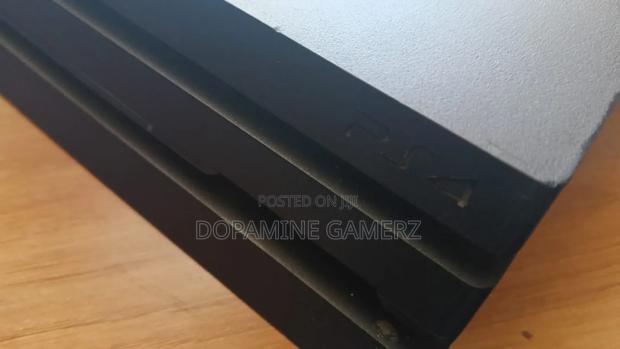 Playstation 4 Pro - thumbnail 7