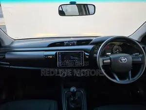 Toyota Hilux Revo Double Cab Deisel 2.4 AWD 2017 Gray