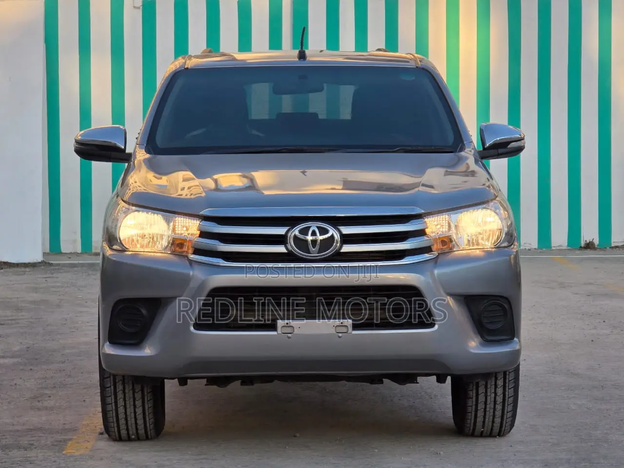 Toyota Hilux Revo Double Cab Deisel 2.4 AWD 2017 Gray