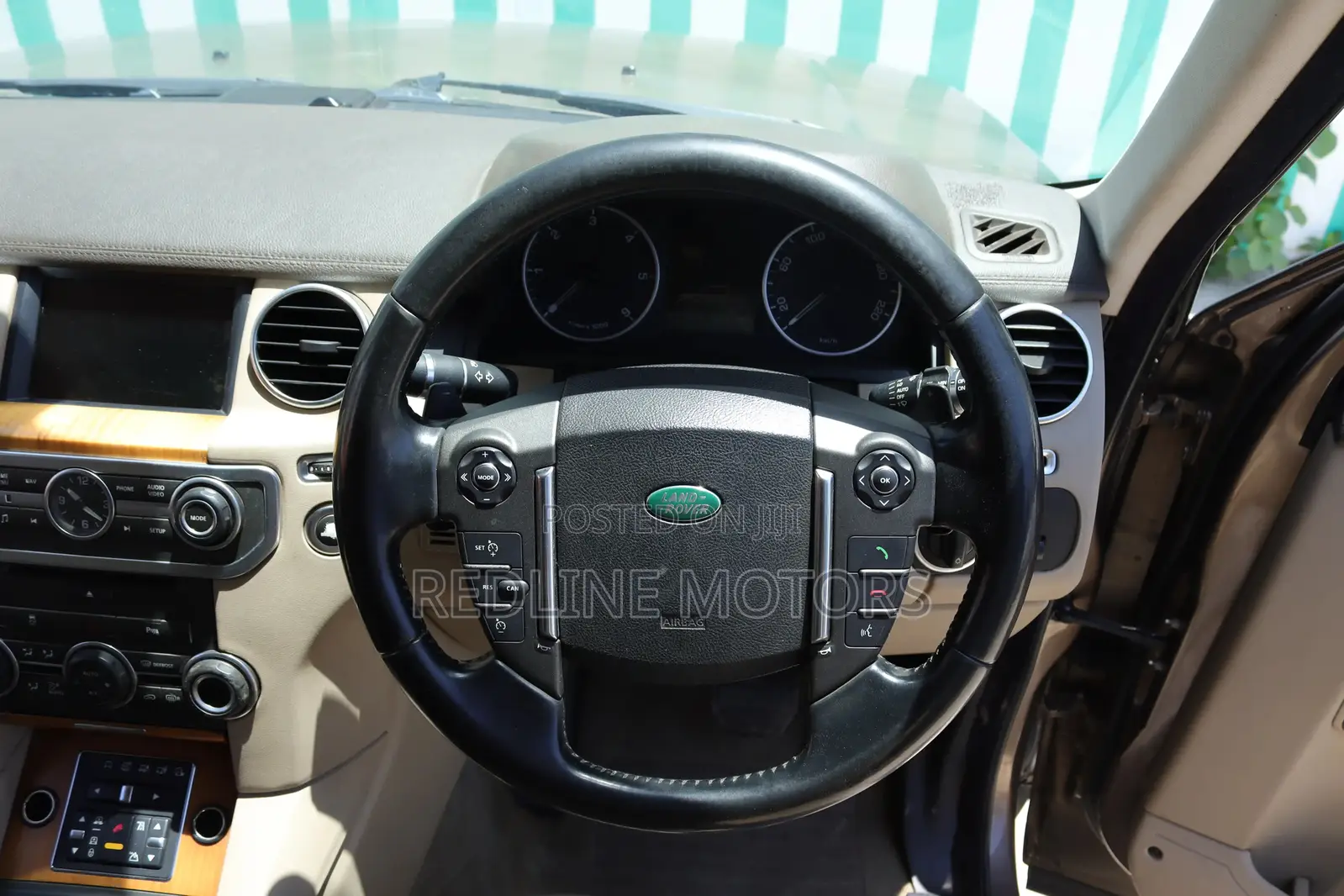 Land Rover Discovery 2013 Gray