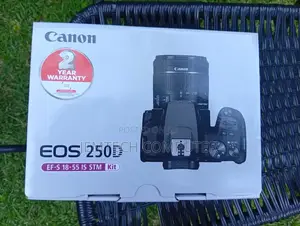 Canon Eos 250d 18-55mm STM Kit