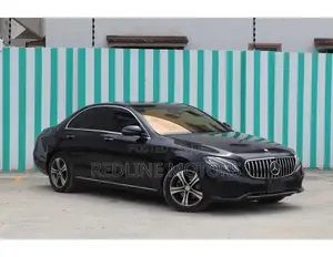 Mercedes-Benz E200 2017 Black