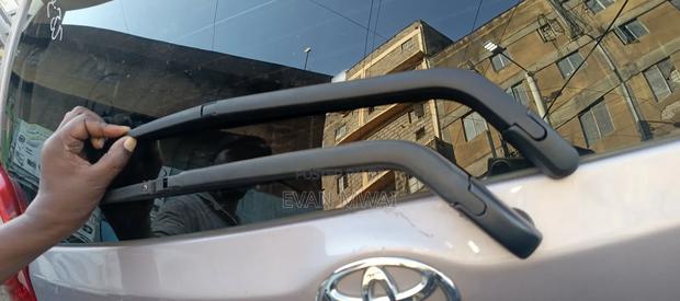 Toyota Passo Rear Wiper Available - thumbnail 2