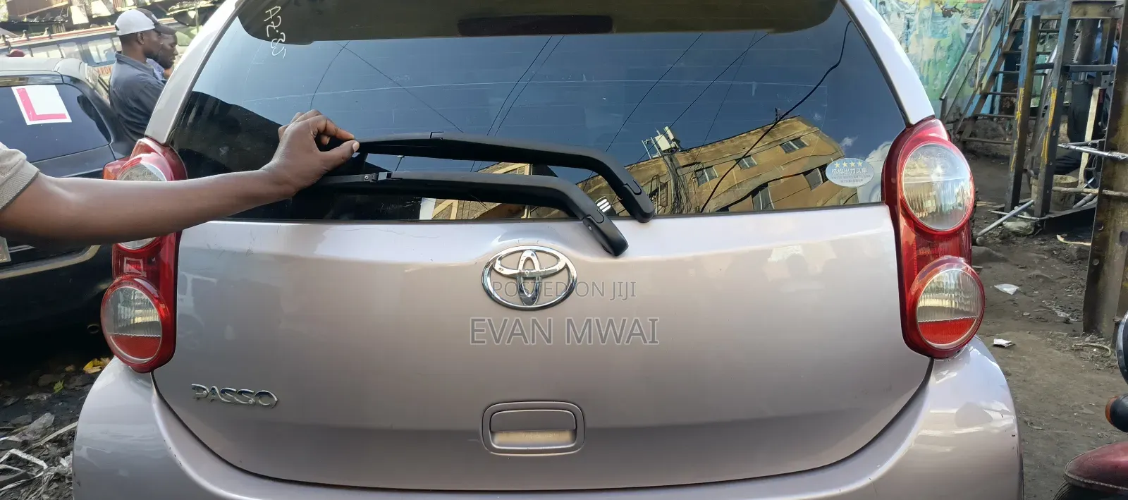 Toyota Passo Rear Wiper Available