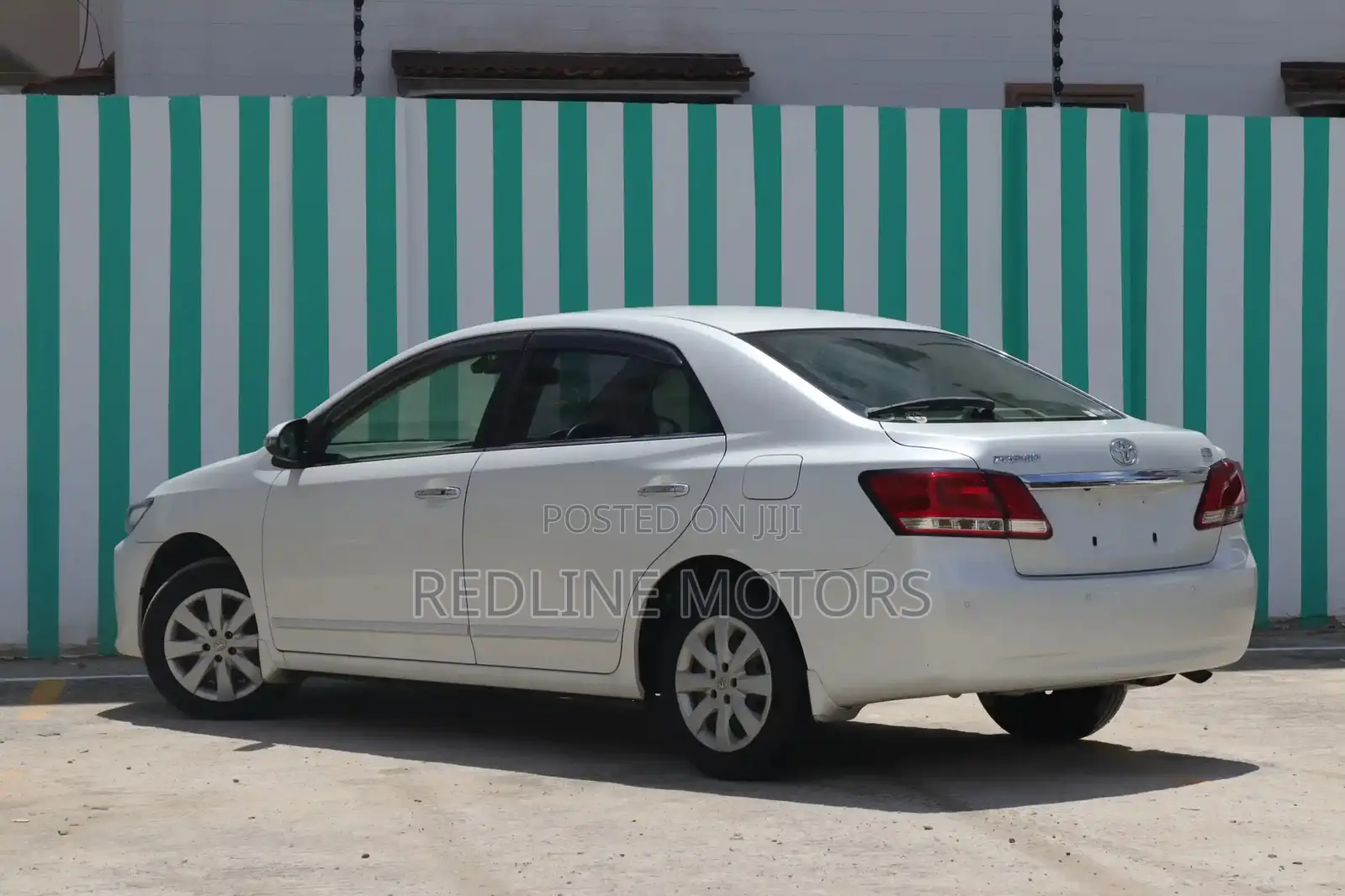 Toyota Premio 1.5 FWD 2018 White