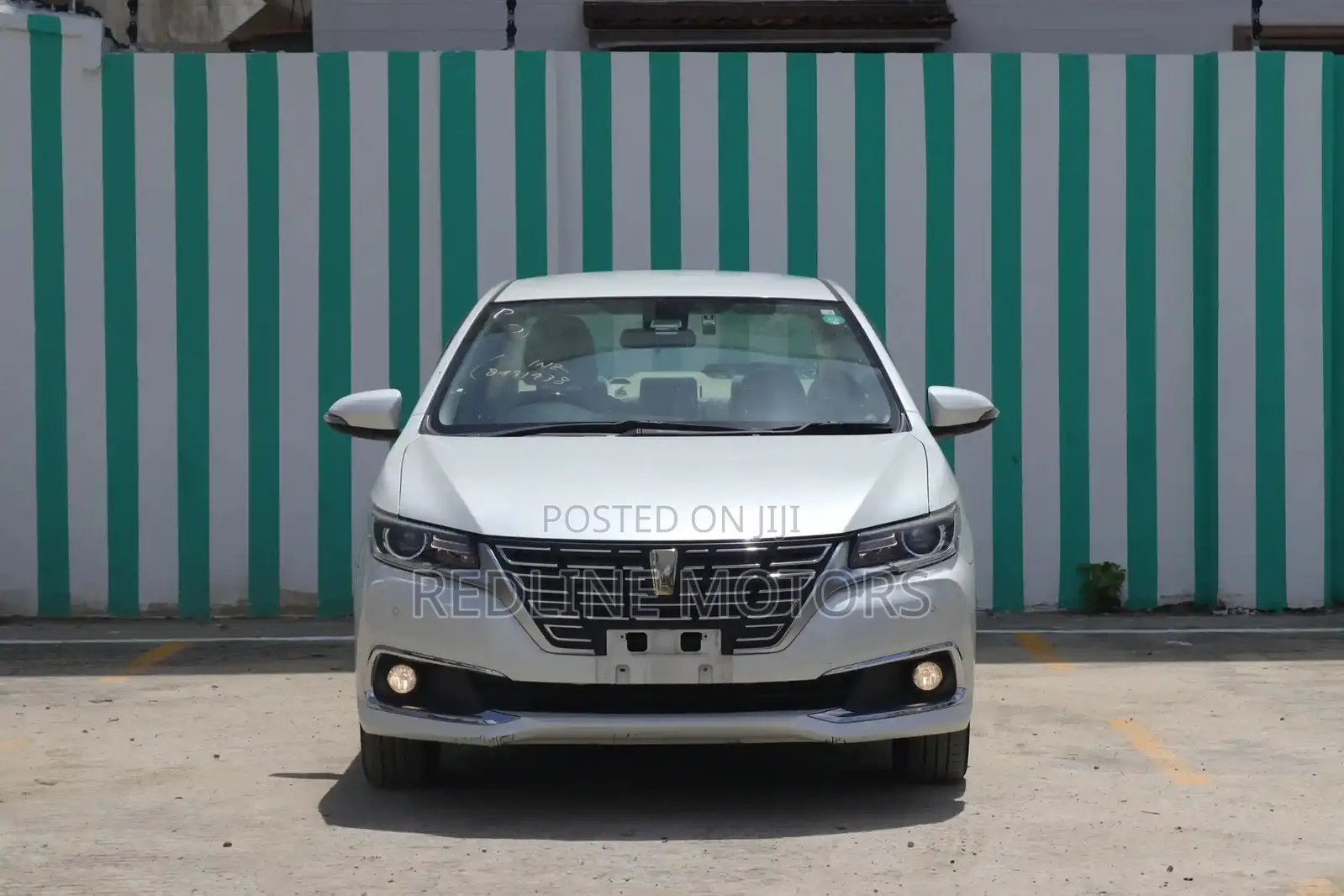 Toyota Premio 1.5 FWD 2018 White