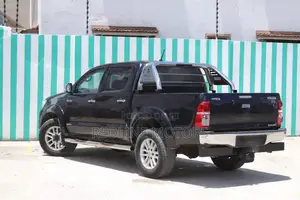 Toyota Hilux 3.0 D-4D 4x4 2014 Black