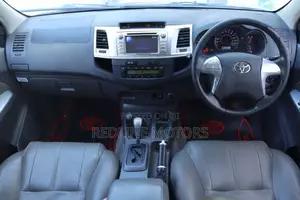 Toyota Hilux 3.0 D-4D 4x4 2014 Black