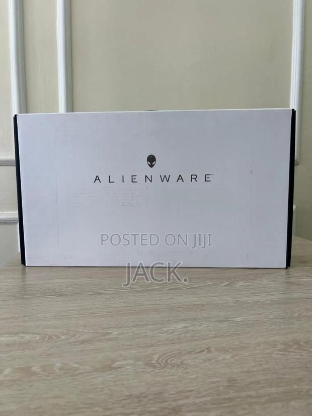 New Laptop Dell Alienware M16 R2 16GB Intel Core Ultra 7 SSD 1T - thumbnail 4