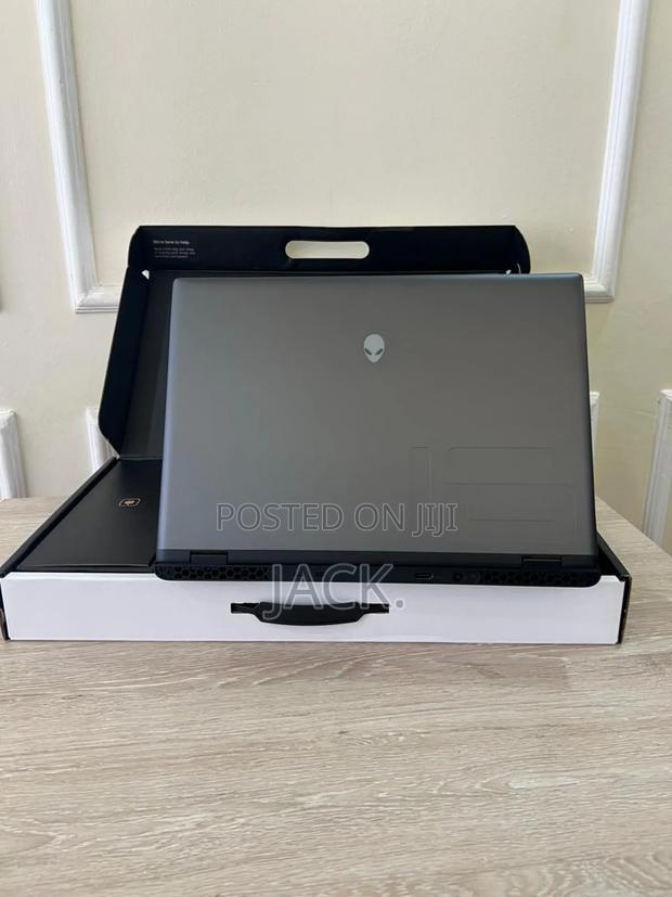 New Laptop Dell Alienware M16 R2 16GB Intel Core Ultra 7 SSD 1T - thumbnail 8