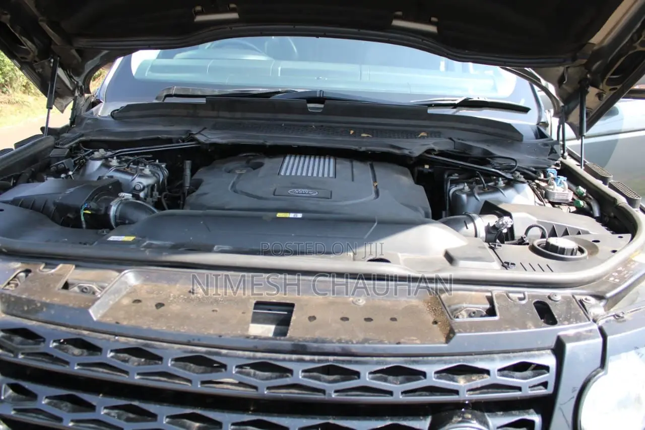 Land Rover Range Rover 3.0L Turbocharged Diesel HSE Td6 2016 Gray