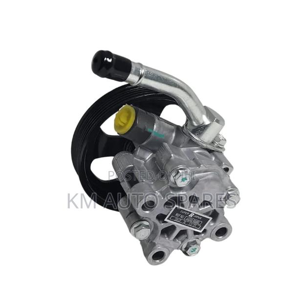 Toyota 2uz Power Steering Pump for Land Cruiser, Lexus.