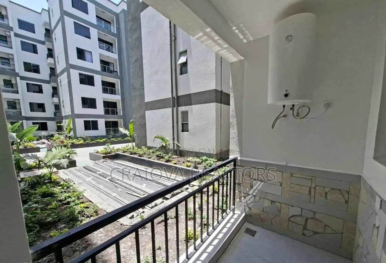 3bdrm Apartment in Gateway Mall Area for sale