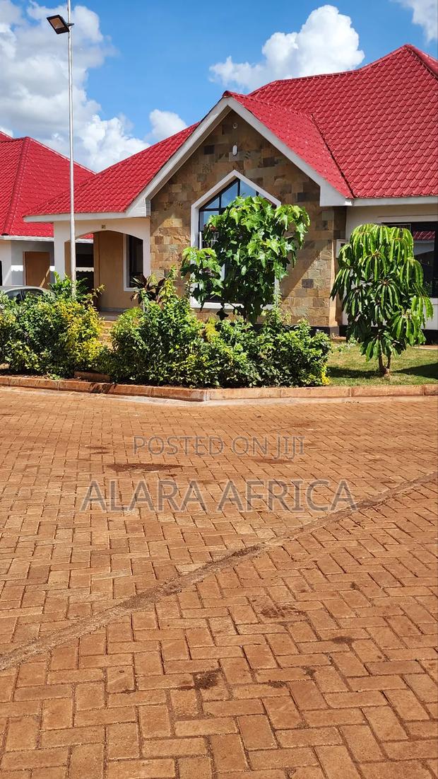 3bdrm Bungalow in Batian Estate, Kenyatta Road / Theta for rent - thumbnail 4