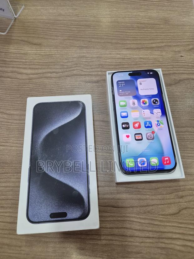 Apple iPhone 15 Pro Max 256 GB Blue - thumbnail 4