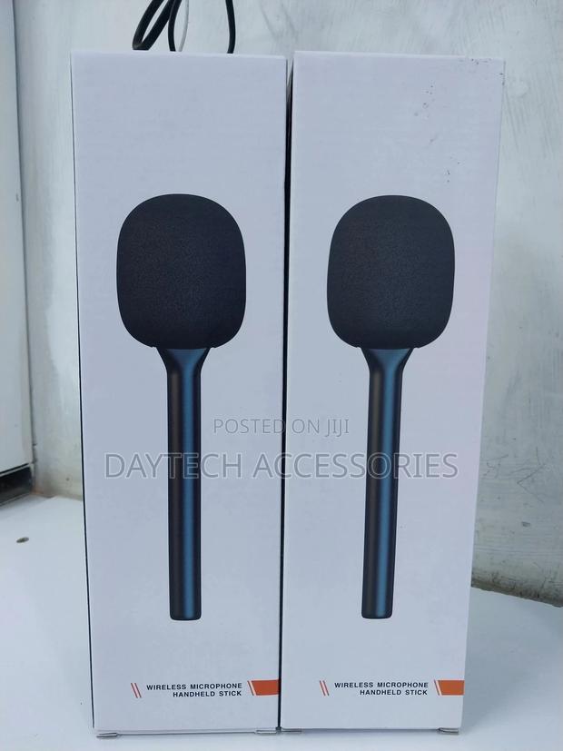 Wireless Microphone Handle Grip Stick Handheld Holder