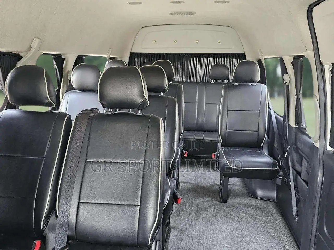 Toyota HiAce 2018 White
