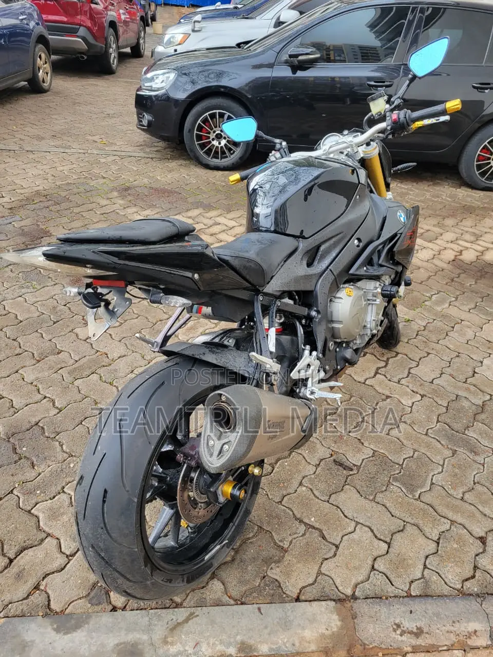 BMW Sport 2019 Black