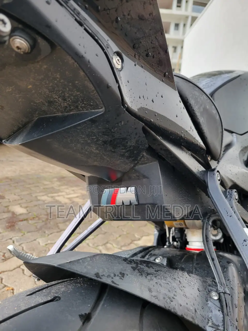 BMW Sport 2019 Black