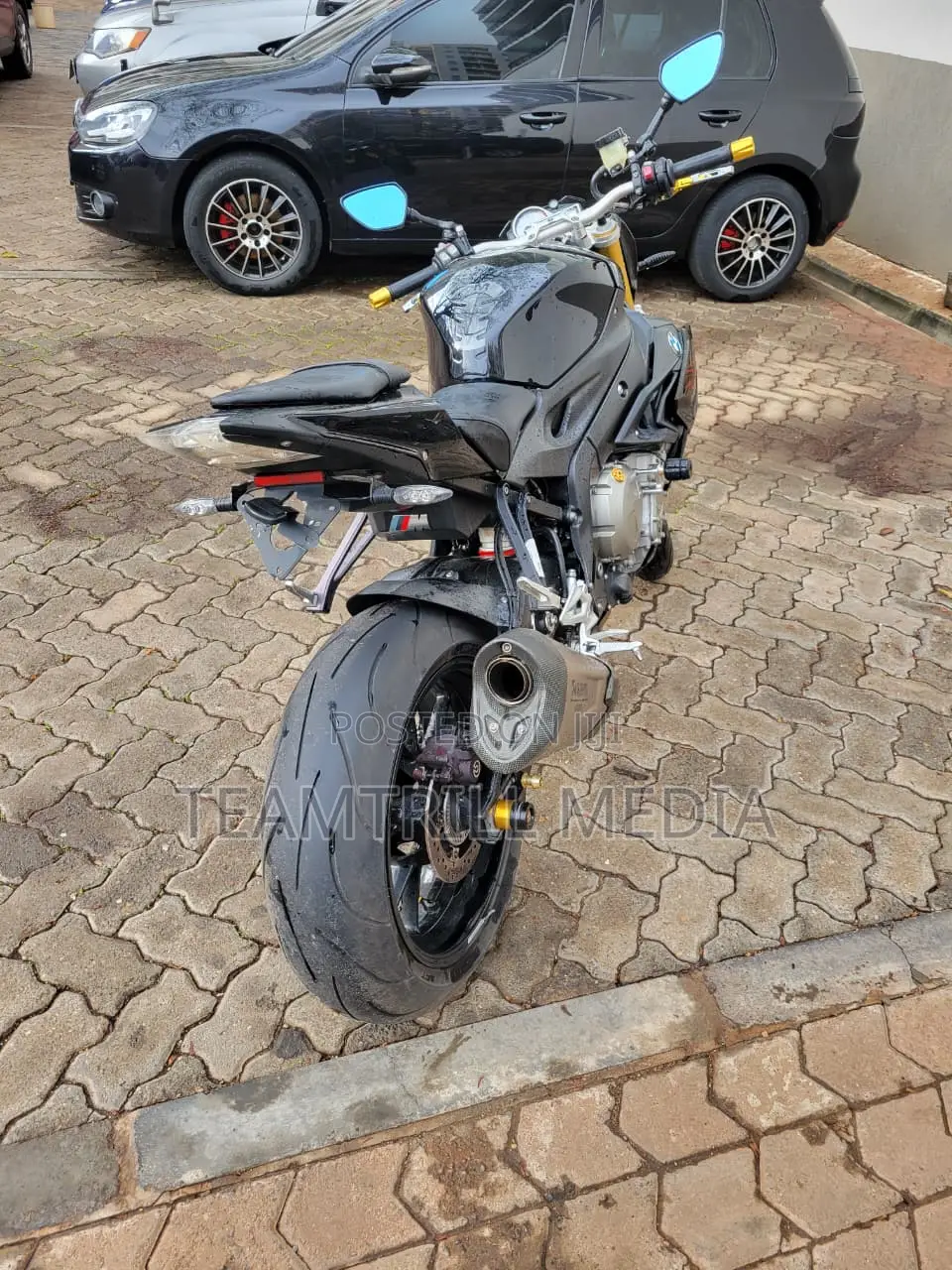 BMW Sport 2019 Black