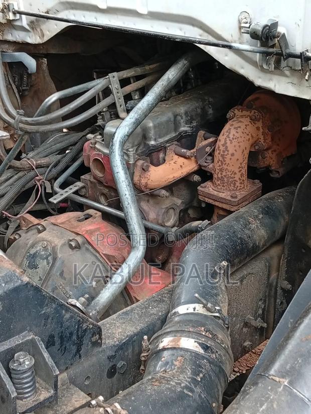 Ashok Leyland Tipper - thumbnail 8