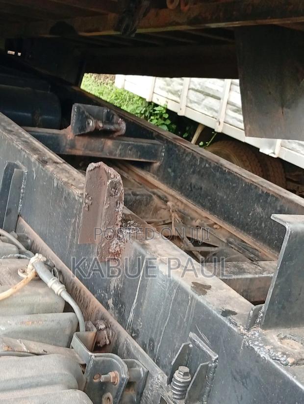 Ashok Leyland Tipper - thumbnail 10