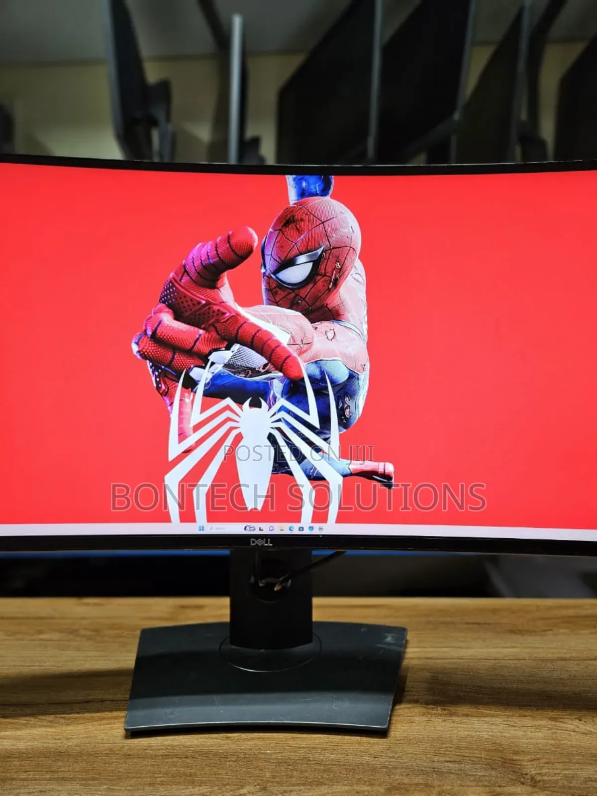 Dell Ultrasharp U3818dw 38 Inch Curved Monitor
Display Size: 38"