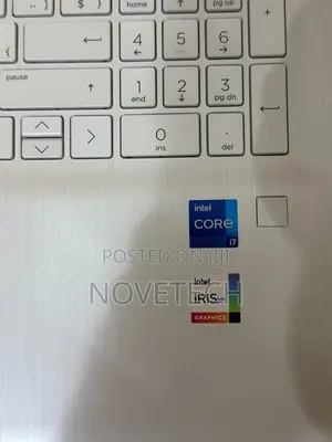 New Laptop HP 17-3000 8GB Intel Core I7 SSD 512GB