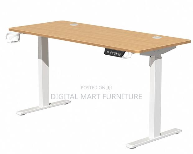 Light Automated Electrical Standing Desk - thumbnail 3