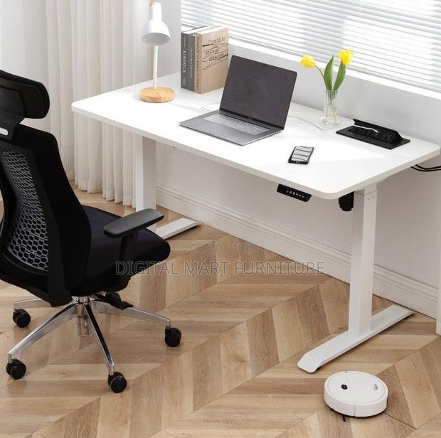 Light Automated Electrical Standing Desk - thumbnail 6