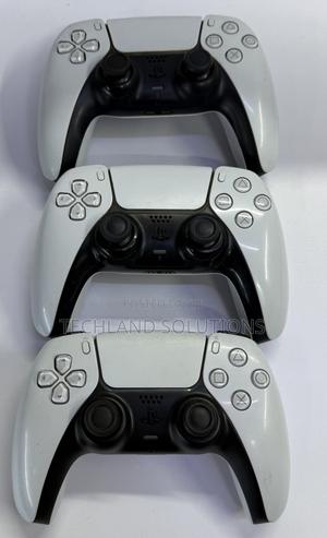 Pre-Loved Playstation 5 Controllers - thumbnail 2