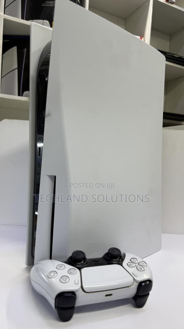 Ocertified Pre-Owned Original Playstation 5 Standard Console - thumbnail 6