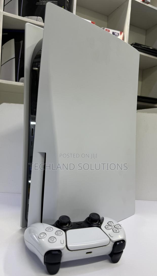 Ocertified Pre-Owned Original Playstation 5 Standard Console - thumbnail 7