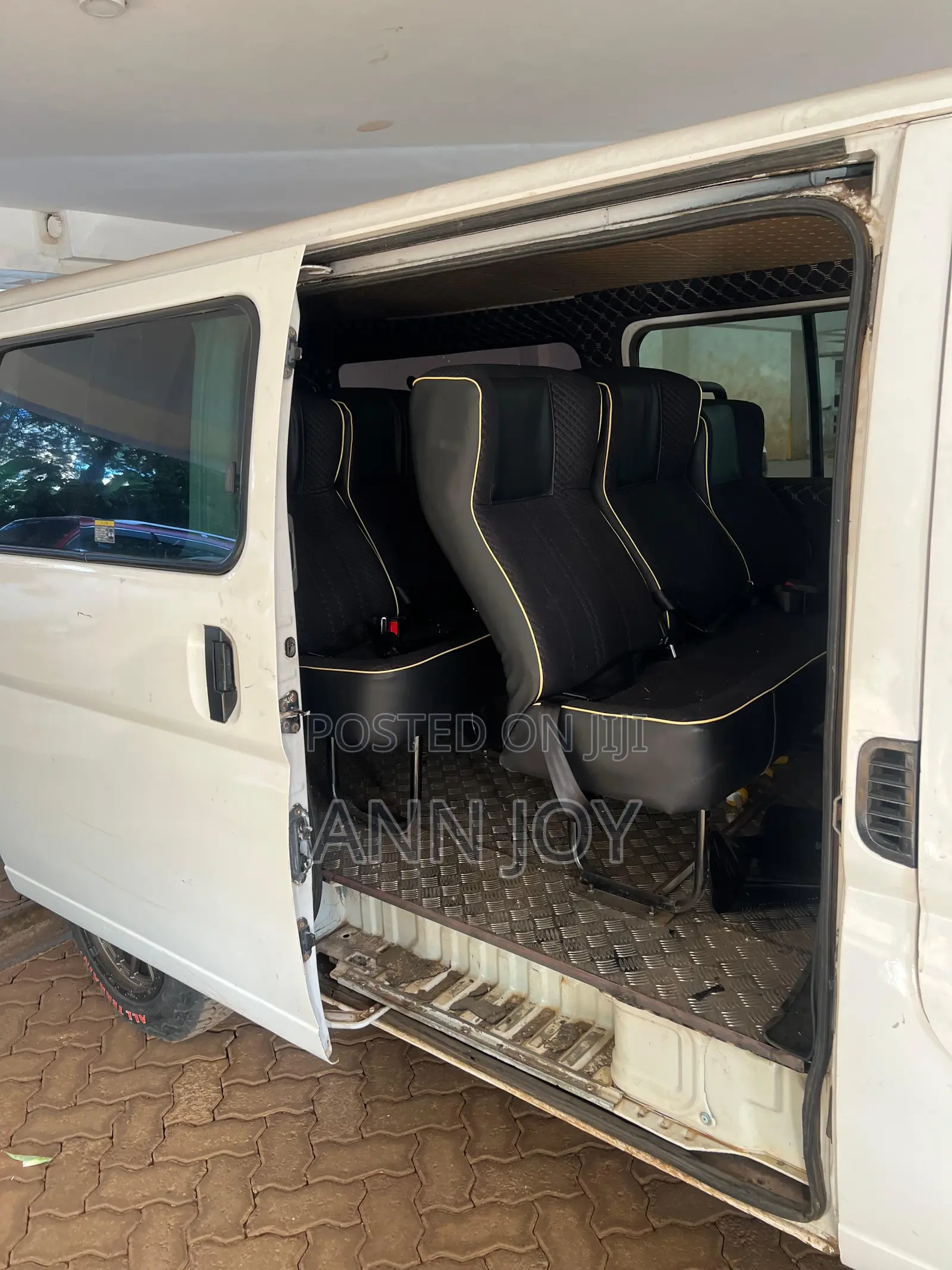 Nissan Caravan (Urvan) 2006 White