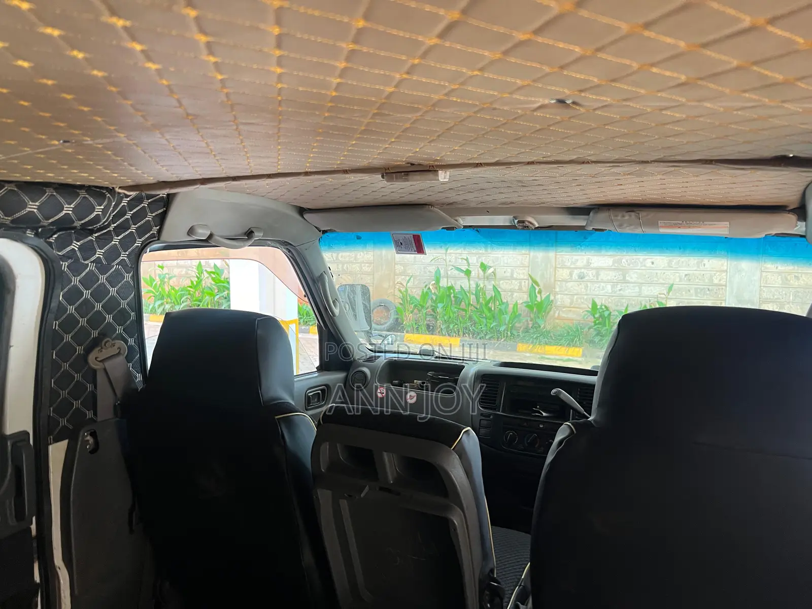 Nissan Caravan (Urvan) 2006 White