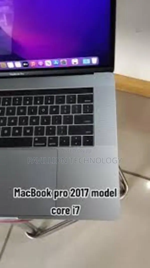 New Laptop Apple MacBook Pro 2019 16GB Intel Core i7 SSD 512GB