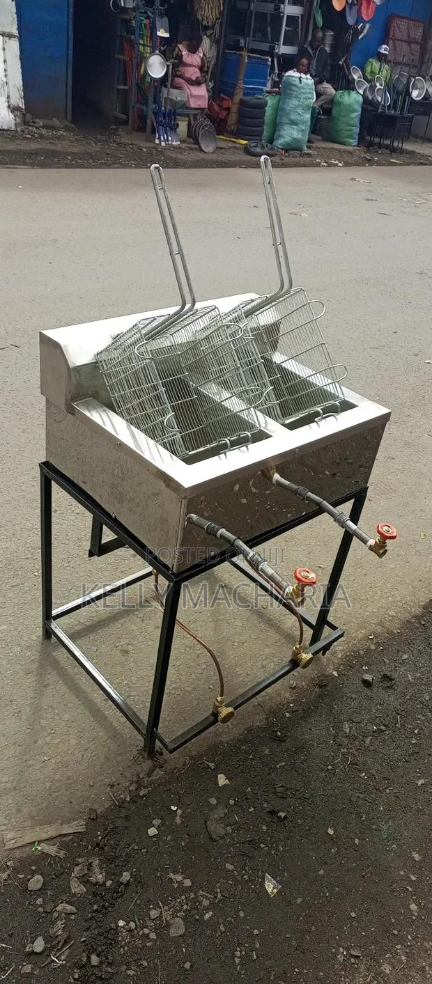 Dual Gas Fryer - thumbnail 3