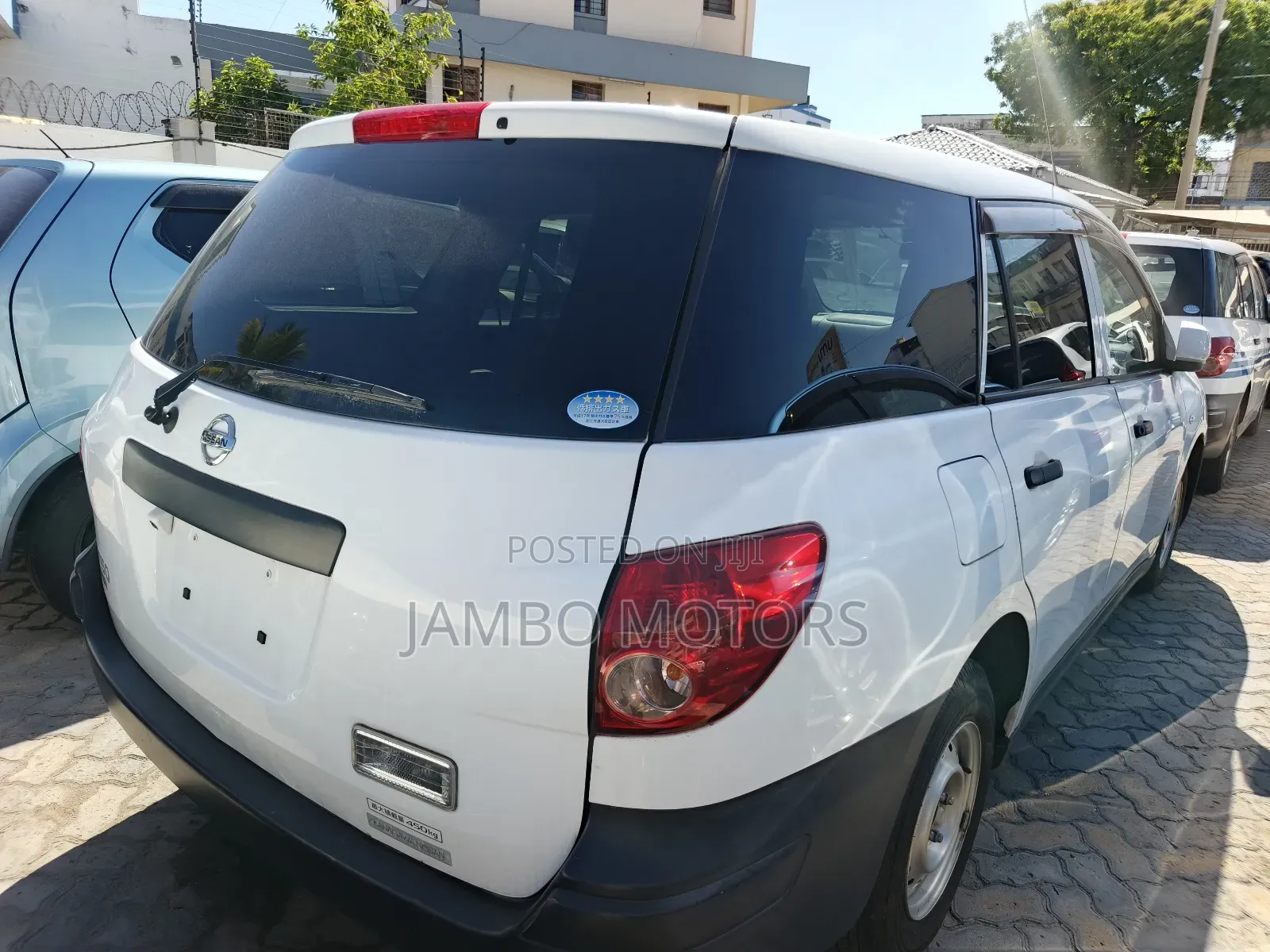 Nissan Advan 2019