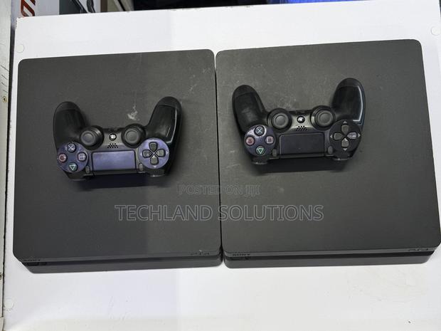 Certified Used Ps4 Slim - thumbnail 3