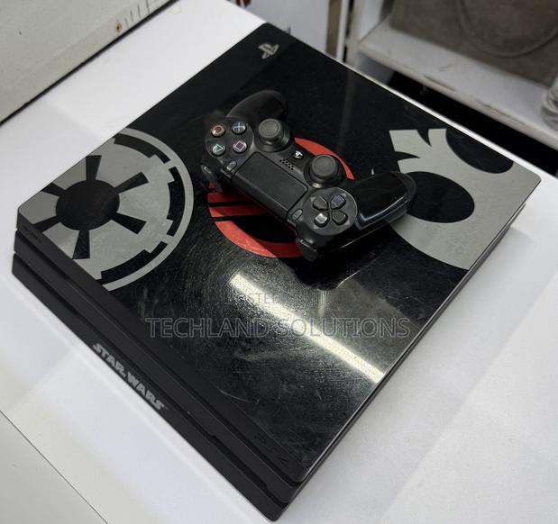 Certified Preowned Chipped Ps4 Pro - main view