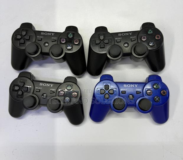 Certified Original Ps3 Controllers - thumbnail 3