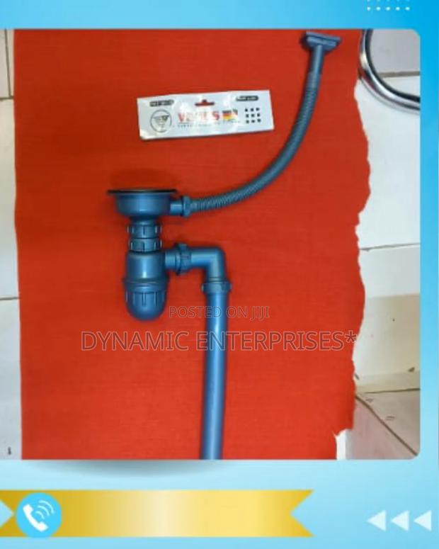 Venus Single Bottle Trap With an Overflow for a Sink. - main view