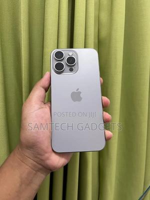 Apple iPhone 15 Pro Max 256 GB Silver - thumbnail 2